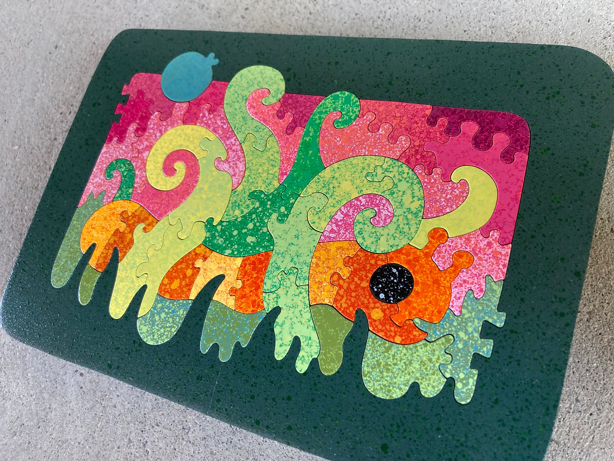 Happy Worm (Green)