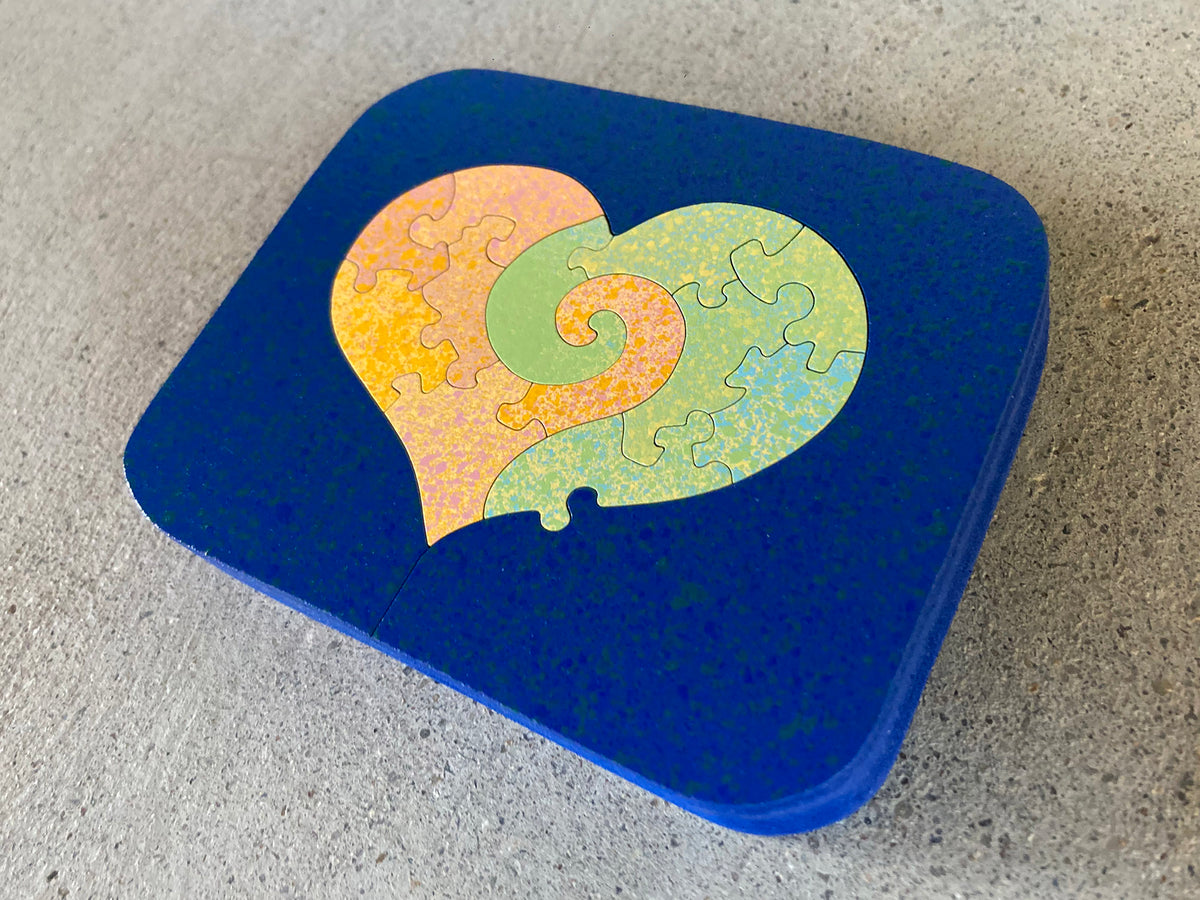 Lil' Heart (Pastel/Navy Blue)